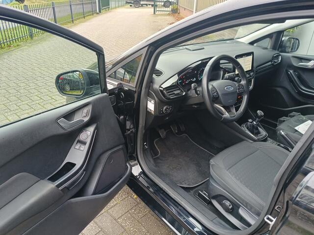 Ford FIESTA 1.0 EcoBoost Titanium | Airco | Cruise controle | Trekhaak | LM velgen |