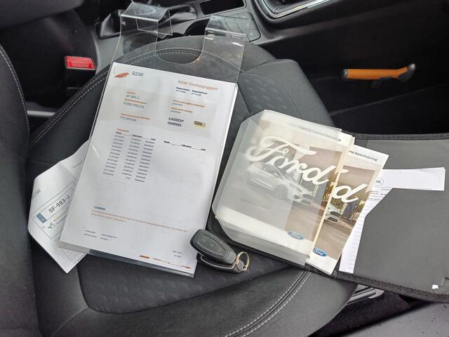 Ford FIESTA 1.0 EcoBoost Titanium | Airco | Cruise controle | Trekhaak | LM velgen |