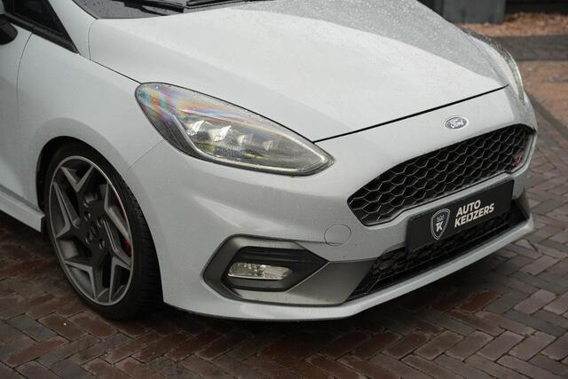 Ford FIESTA 1.5 EcoBoost ST-3 Panoramadak Bang & Olufsen Dodehoek LED Stuurverw.