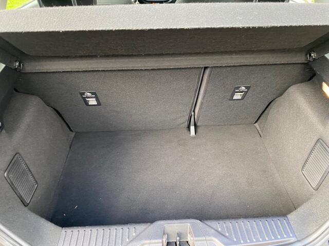 Ford FIESTA 1.0 ECOB.HY. TIT.