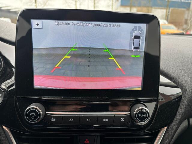 Ford FIESTA EcoBoost Titanium Adaptive Cruise | Voorruitverwarming | Camera | Navi | Apple Carplay & Android auto