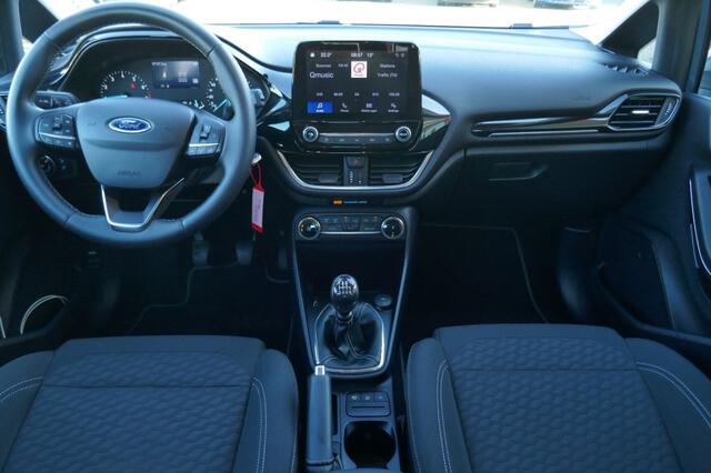 Ford FIESTA 1.0 ECOB.HYBRID TITANIUM 125 PK LAD/NAVIGATIE/CARPLAY/NL