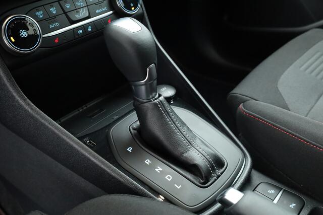 Ford FIESTA 1.0 EcoBoost Hybrid ST-Line X | Winter Pack | Adapt. Cruise | Camera | All Season | Keyless | CarPlay | 17''