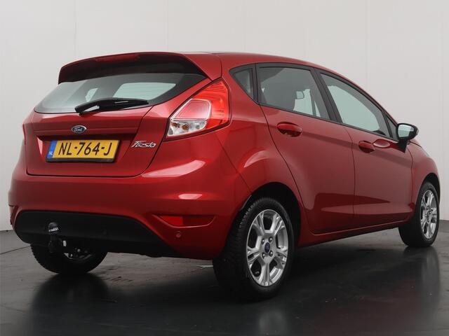 Ford FIESTA 1.0 Style Ultimate - Navigatie - Lichtmetalen velgen - Trekhaak - Cruise Control
