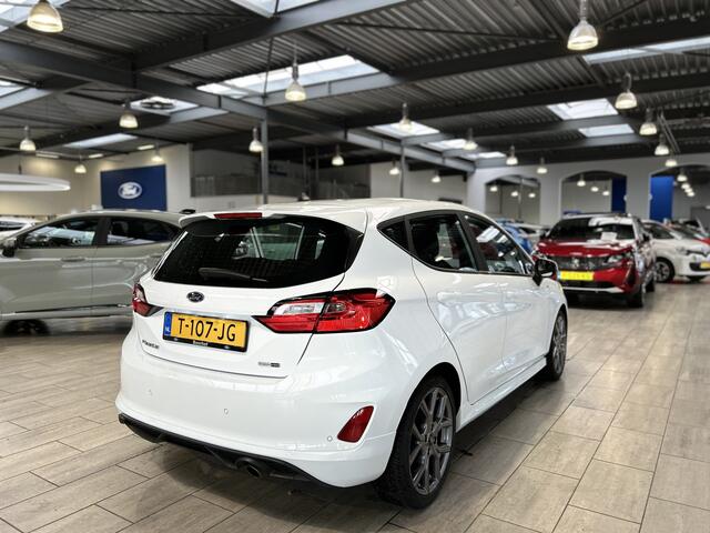 Ford FIESTA EcoBoost Hybrid 125pk ST-Line | Cruise | All Season banden | Parkeersens. achter | Apple carplay | Android auto |