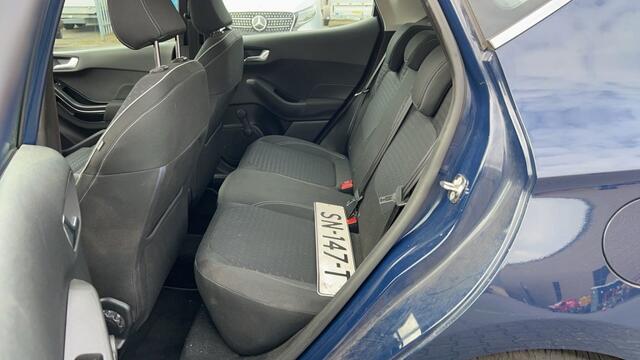 Ford FIESTA 1.0 EcoBoost Titanium Automaat - Navi - Trekhaak - Climate control
