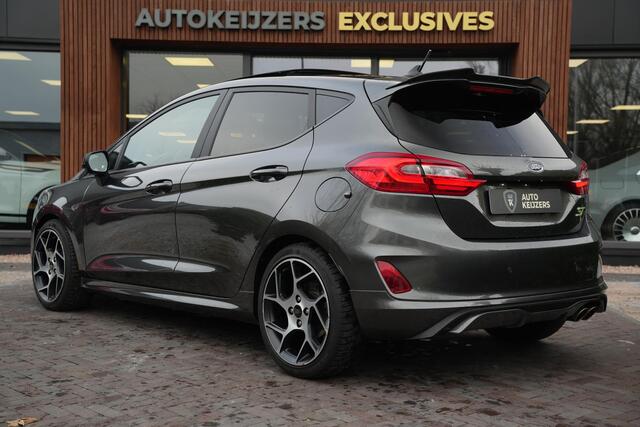 Ford FIESTA 1.5 EcoBoost ST-3 Panoramadak Cruise Recaro LED Keyless