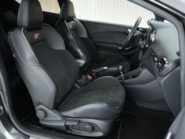 Ford FIESTA ST-3 1.5 200pk PERFORMANCE PACK |sper diff|launch control|B&O|Apple Carplay|clima control|winterpack|cruise control|LED-koplampen|ATS 18" lichtmetalen velgen|
