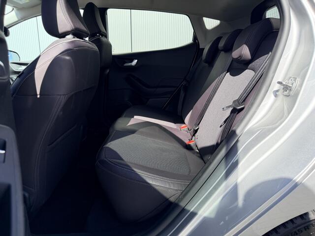 Ford FIESTA 1.0 EcoBoost Vignale / Navigatie / Achteruitrijcamera / Bang & Olufsen / Stoel- & Stuurverwarming / Voorruitverwarming / Parkeerassistent /