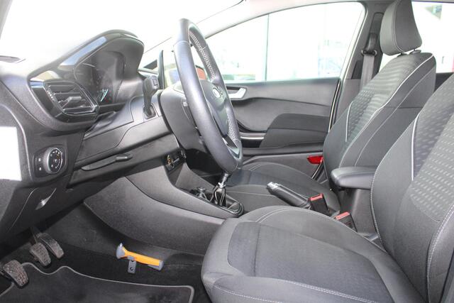 Ford FIESTA 1.0 EcoBoost 100 PK Titanium | Trekhaak | Voorruitverwarming | Camera | Adaptieve Cruise Control