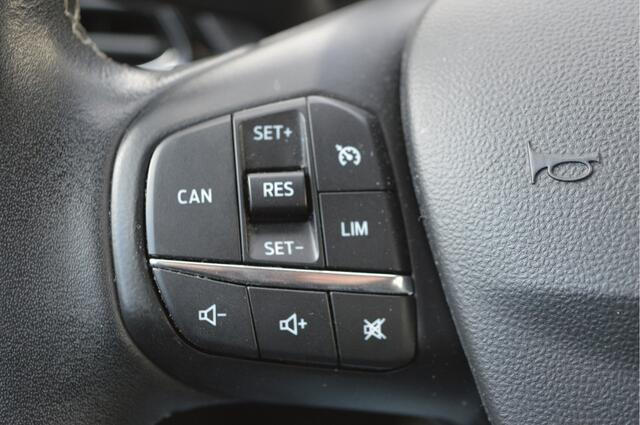 Ford FIESTA 100PK EcoBoost Titanium Clima / Apple,android / Cruise / Lane ass.