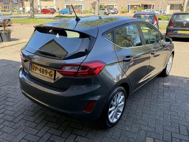 Ford FIESTA 1.0 EcoBoost Titanium 100PK / Airco clima/ Navigatie/ Camera/ Cruise/ Apple carplay/ PDC/ LED/ LMV/ B&O