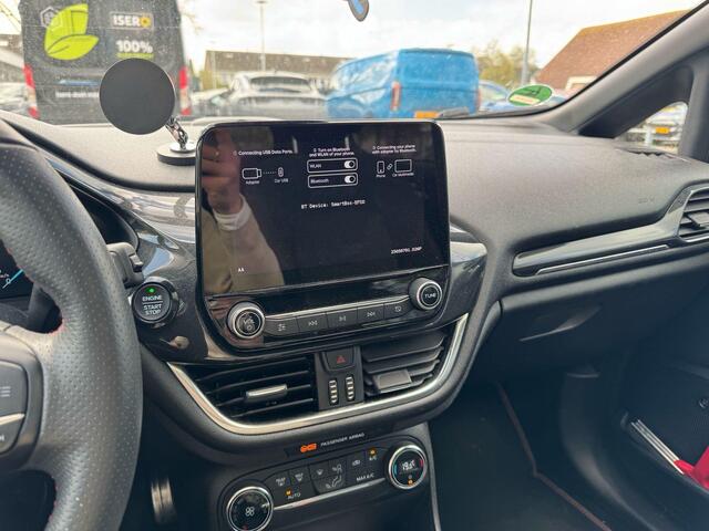 Ford FIESTA 1.0 EcoBoost ST-line 140pk Adaptieve Cruise | Dodehoeksensoren | Achteruitrijcamera | Climate control | Apple Carplay, Android auto | Metaal lak