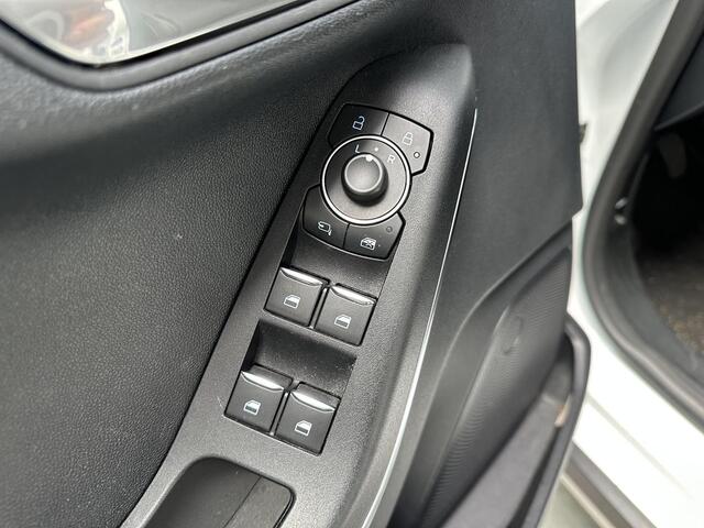 Ford FIESTA 1.0 EcoBoost Hybrid Cross