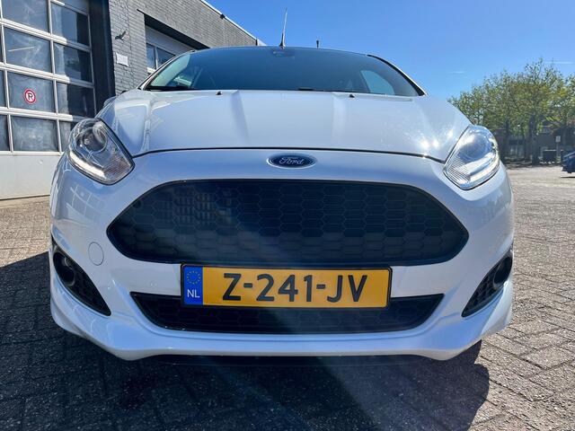 Ford FIESTA ST-Line 100PK l Nw Distriem bij aflevering l