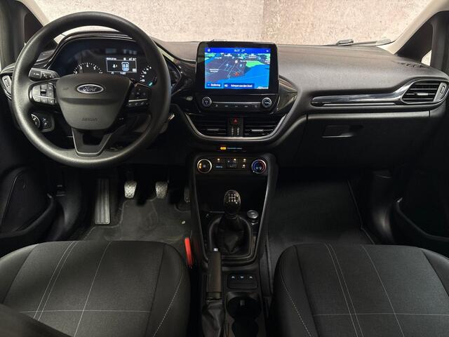 Ford FIESTA 1.1 Sport (APPLE CARPLAY, 17'' LM VELGEN, PARKEERSENSOREN, SPORTSTOELEN, LANE ASSIST, CRUISE, NIEUWE APK, NIEUWSTAAT)