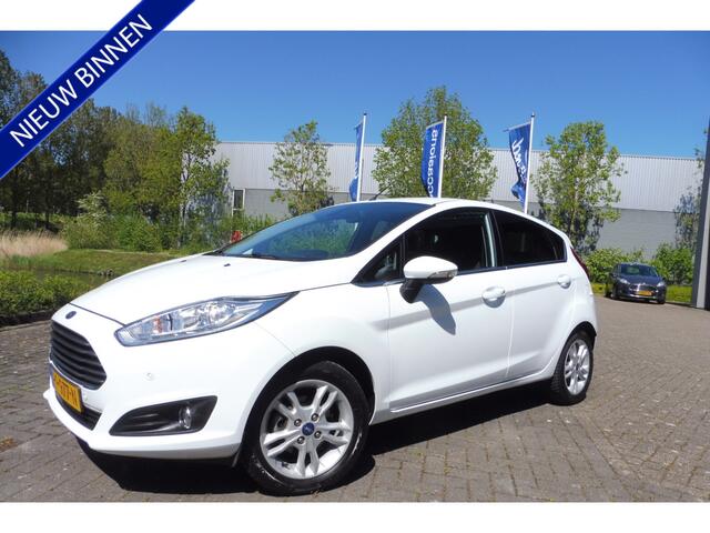 Ford FIESTA 100pk Titanium Airco Stoelverwarming Navigatie Sony-audio in nieuwstaat