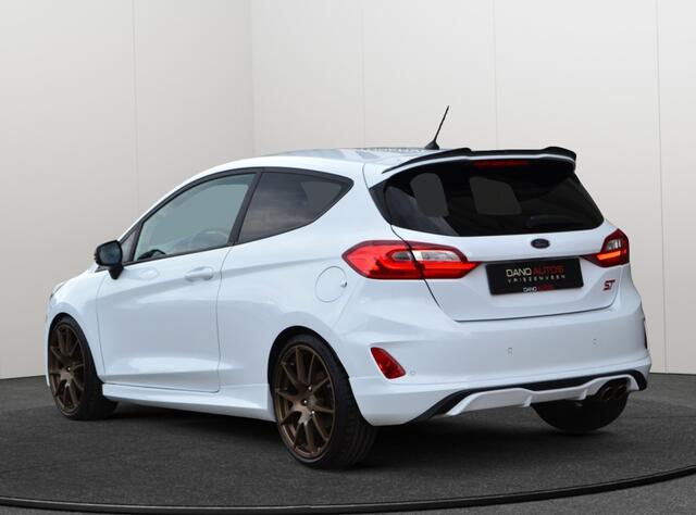 Ford FIESTA 1.5 ST 200PK Performance Navi/LED/18''/Recaro