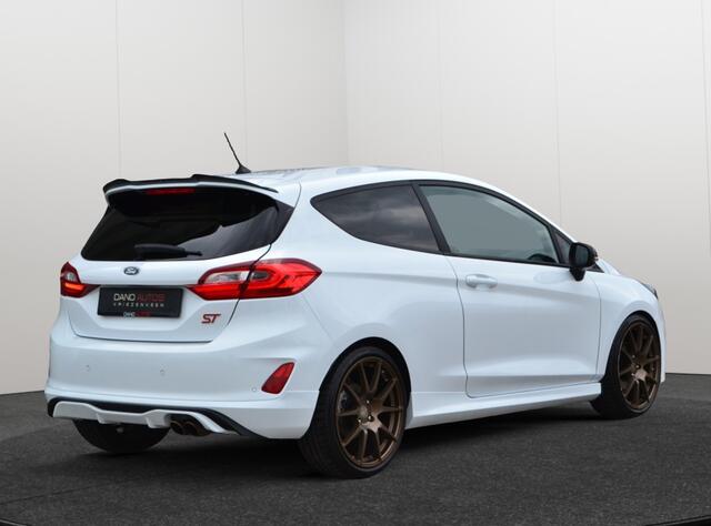 Ford FIESTA 1.5 ST 200PK Performance Navi/LED/18''/Recaro