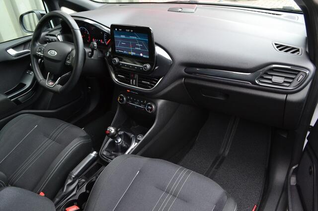Ford FIESTA 1.5 ST 200PK Performance Navi/LED/18''/Recaro