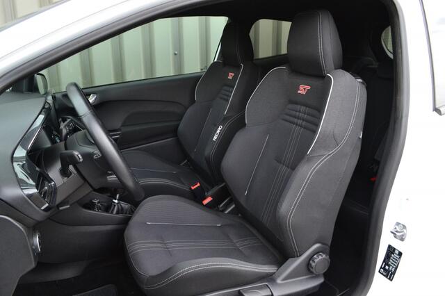 Ford FIESTA 1.5 ST 200PK Performance Navi/LED/18''/Recaro