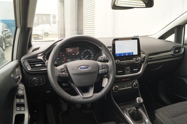 Ford FIESTA 1.0 EcoBoost 124pk Hybrid Titanium -NAVI-PDC-