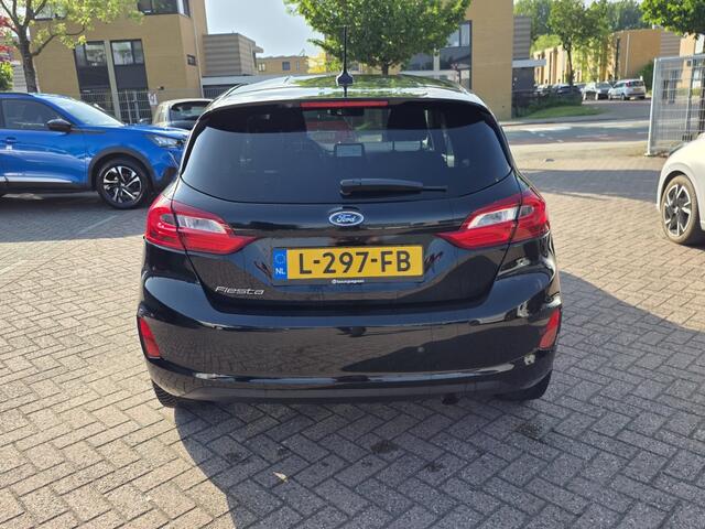 Ford FIESTA 1.0 EcoB.Hy. Tit.X navi, stoel en stuurverw, dodehoek detectie.