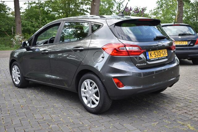 Ford FIESTA 1.0 EcoBoost. Connected NAVI CRUISE PDC CARPLAY