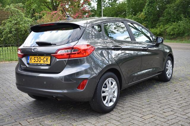 Ford FIESTA 1.0 EcoBoost. Connected NAVI CRUISE PDC CARPLAY
