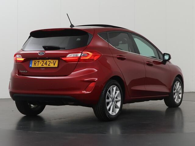 Ford FIESTA 1.0 EcoBoost Titanium | Panoramadak | Parkeercamera | Climate Control | Cruise Control | Voorruitverwarming |