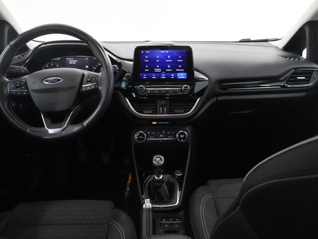 Ford FIESTA 1.0 EcoBoost Titanium | Panoramadak | Parkeercamera | Climate Control | Cruise Control | Voorruitverwarming |