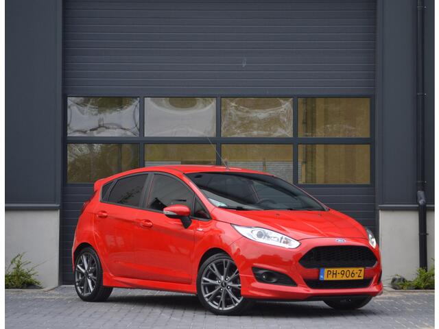 Ford FIESTA 1.0 EcoBoost ST Line 1e eigenaar | NL auto | trekhaak | uitmuntende staat!