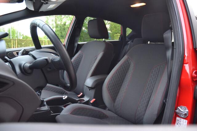 Ford FIESTA 1.0 EcoBoost ST Line 1e eigenaar | NL auto | trekhaak | uitmuntende staat!