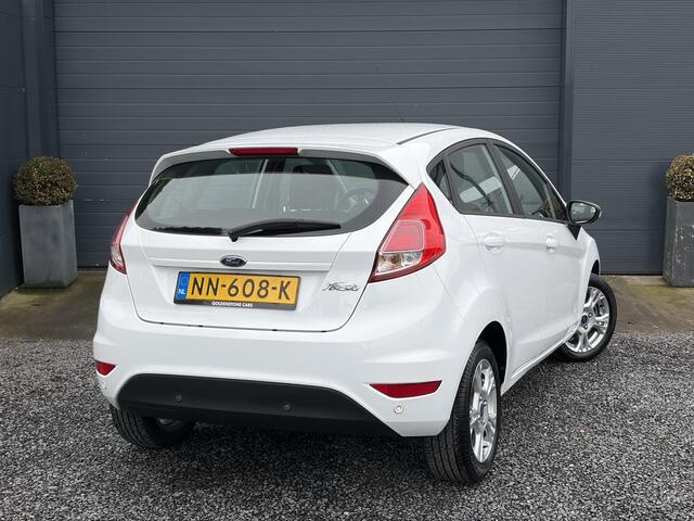 Ford FIESTA 1.0 Style Ultimate Navi,5 Deurs,Airco,Cruise,Pdc V+A,Lm velgen,N.A.P,Recent beurt gehad,Apk tot 03-2027
