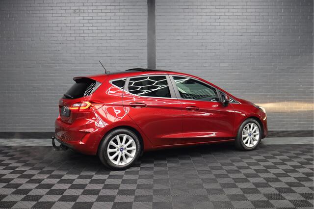 Ford FIESTA 1.0 EcoBoost Vignale | PANORAMADAK | AUTOMAAT | TREKHAAK | CAMERA | PDC | LMV |