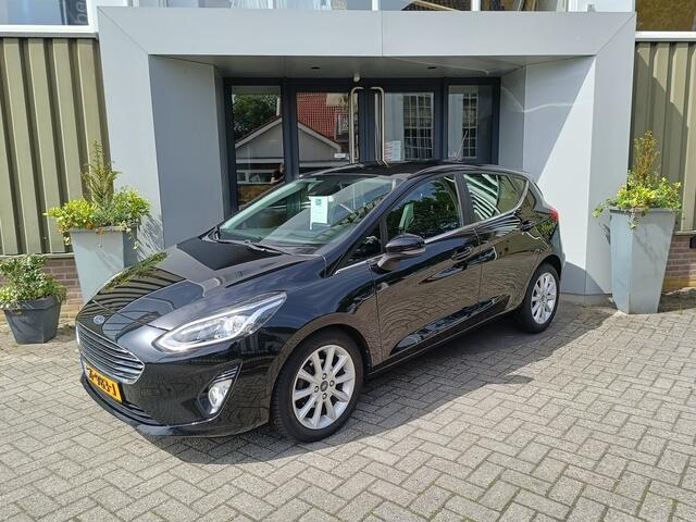 Ford FIESTA 1.0 EcoBoost Titanium | Airco | Cruise controle | Trekhaak | LM velgen |