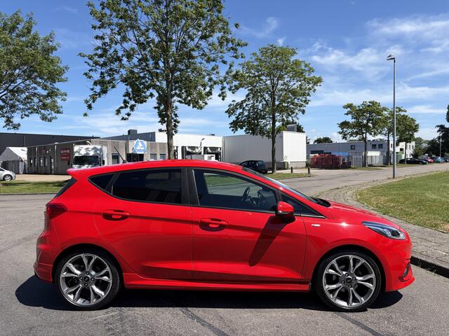 Ford FIESTA 1.0i EcoBoost ST-Line 5-Deurs 6-Bak 100 PK. Prachtige auto van de eerste eigenaar !!! Alle keuringen toegestaan !!