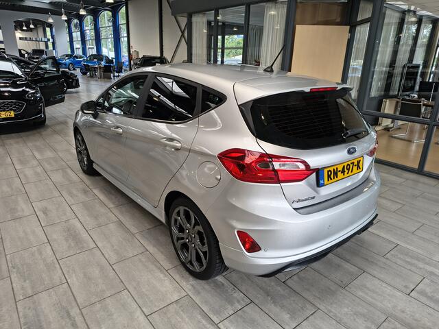 Ford FIESTA EcoBoost ST-Line 100 pk | Navi | Clima | Cruise | Voorruitverw. | Parkeersensoren | 17" | 4 seiz. banden