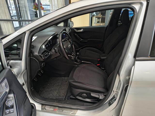 Ford FIESTA EcoBoost ST-Line 100 pk | Navi | Clima | Cruise | Voorruitverw. | Parkeersensoren | 17" | 4 seiz. banden