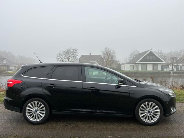 Ford FOCUS Wagon 1.0 126 PK Titanium Navi / Clima / Keyless Topstaat!