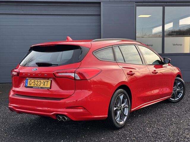 Ford FOCUS Wagon 1.0 EcoBoost ST Line Business 1e Eigenaar,Navi,Clima,Cruise,PDC V+A,N.A.P,APK tot 08-2025