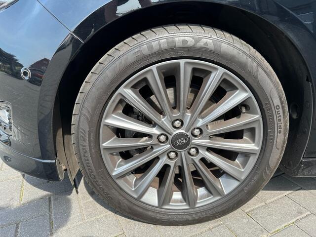 Ford FOCUS 1.5 Ecoboost ST-Line Navigatie, airco, trekhaak, Apple Carplay