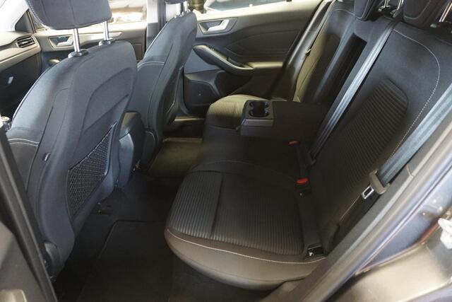Ford FOCUS 1.0 EcoBoost 125PK Titanium Business/Trekhaak/ Dealeronderhouden.