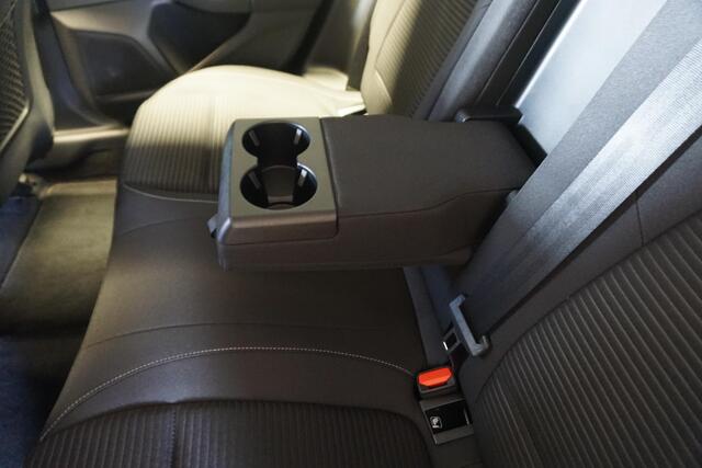 Ford FOCUS 1.0 EcoBoost 125PK Titanium Business/Trekhaak/ Dealeronderhouden.