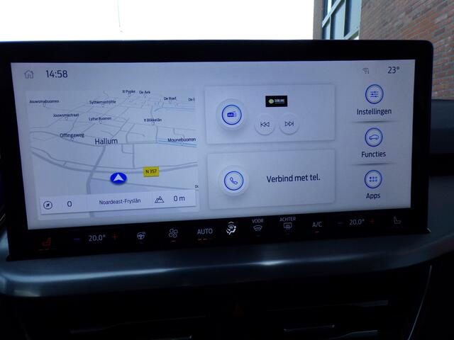 Ford FOCUS Wagon 1.0 EcoBoost Hybrid Titanium PDC Camera Navi Stoeverw. Nieuwstaat!