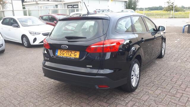 Ford FOCUS 1.0 Lease Edition RADIO CD/CLIMATE/NAVI/CRUISE/CV