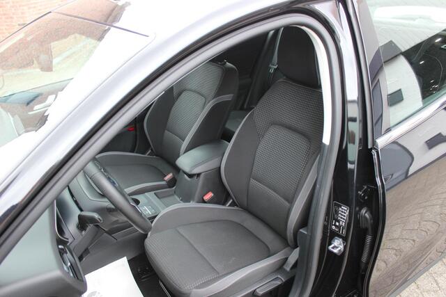 Ford FOCUS 1.0 EcoBoost Hybrid Titanium PDC, Camera, Navi/Carplay, Keyless.