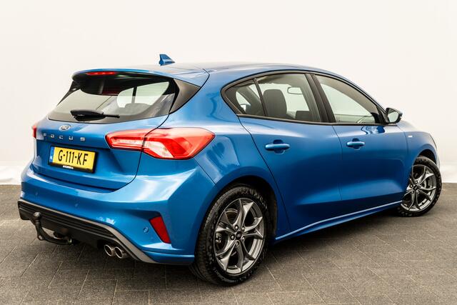 Ford FOCUS 1.0 EcoBoost ST Line Bus. | Adapt. Cruise | Afn. Trekhaak | 17 inch LMV | Keyless