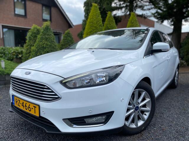 Ford FOCUS 1.5 TDCI TITANIUM Automaat Apple carplay ECC Keyless Parking assistant