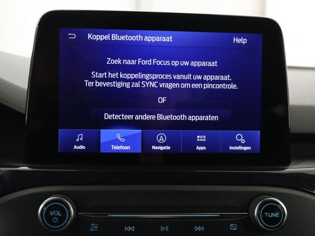 Ford FOCUS 1.0 EcoBoost Hybrid ST Line | Trekhaak | Stoel & stuurverwarming | Camera | Full LED | Navigatie | Climate control | Parkeerhulp